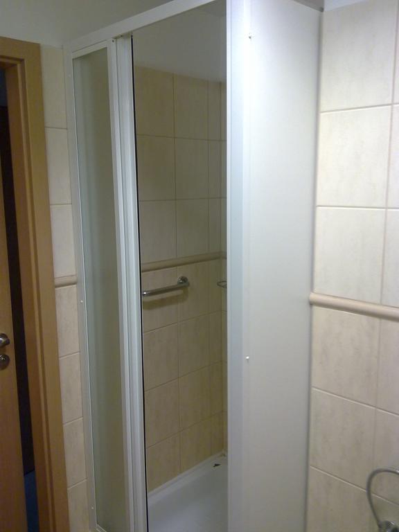 Hotel Eszterhazy Karoly Egyetem Eger Pokoj fotografie